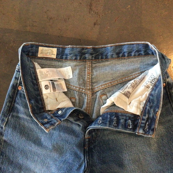 Levi 501 skinny 26x28 excellent condition - Picture 3 of 7